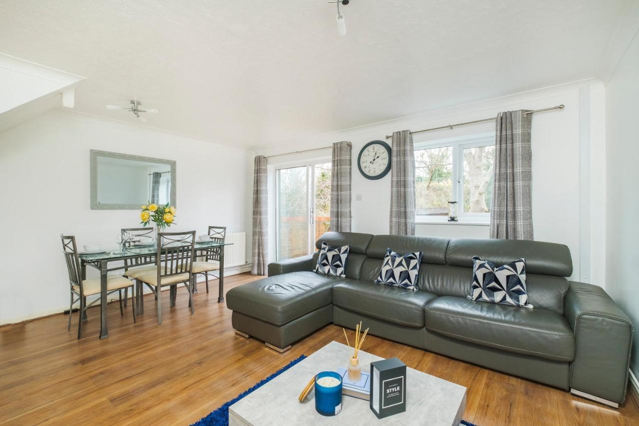 Beautiful 3 Bed House With Amazing Views In Dartford, Kent Apartman Kültér fotó