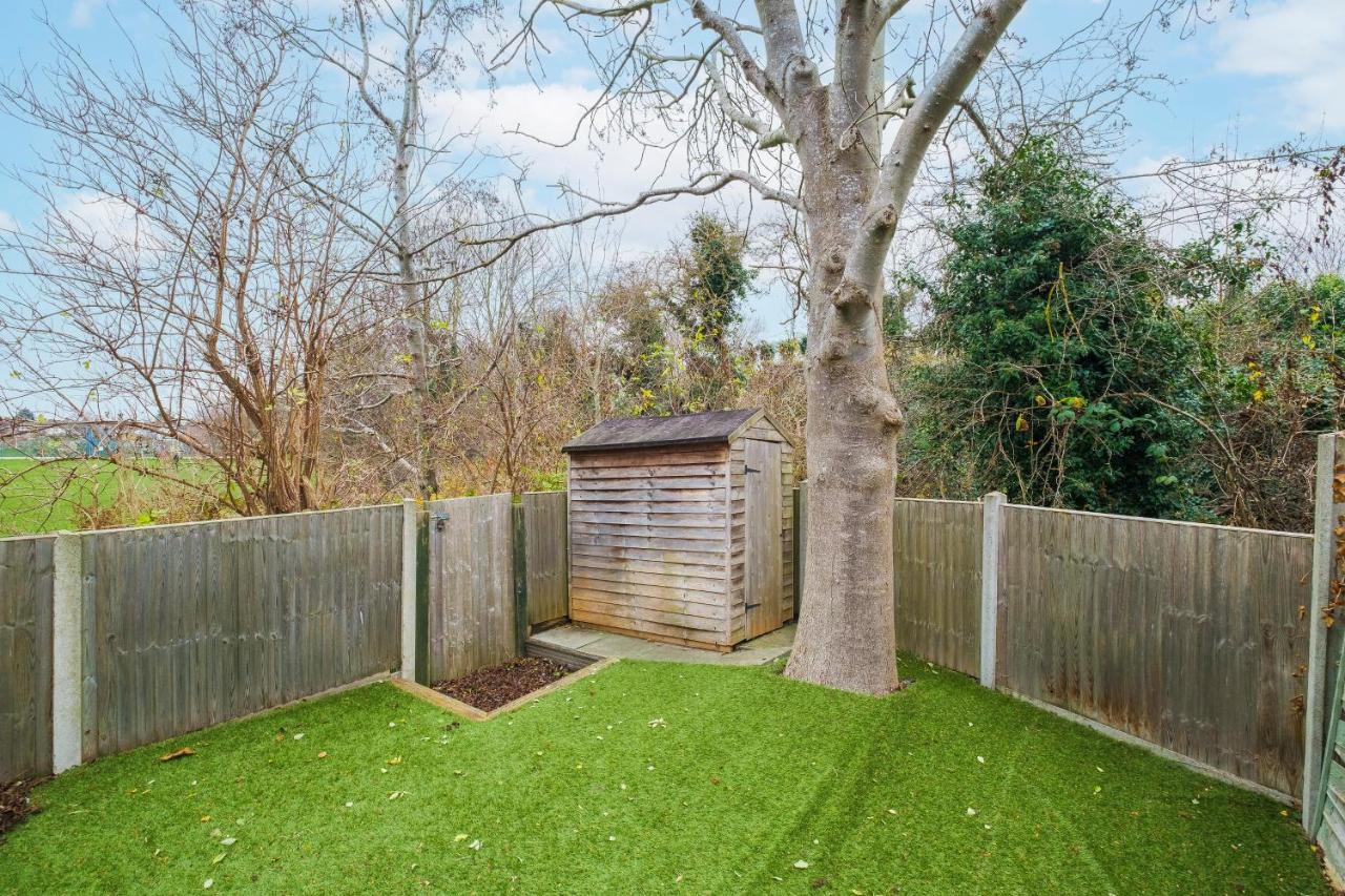 Beautiful 3 Bed House With Amazing Views In Dartford, Kent Apartman Kültér fotó